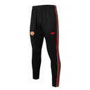 Conjunto Agasalho Treino Manchester United 23/24 - Preto e Vermelho